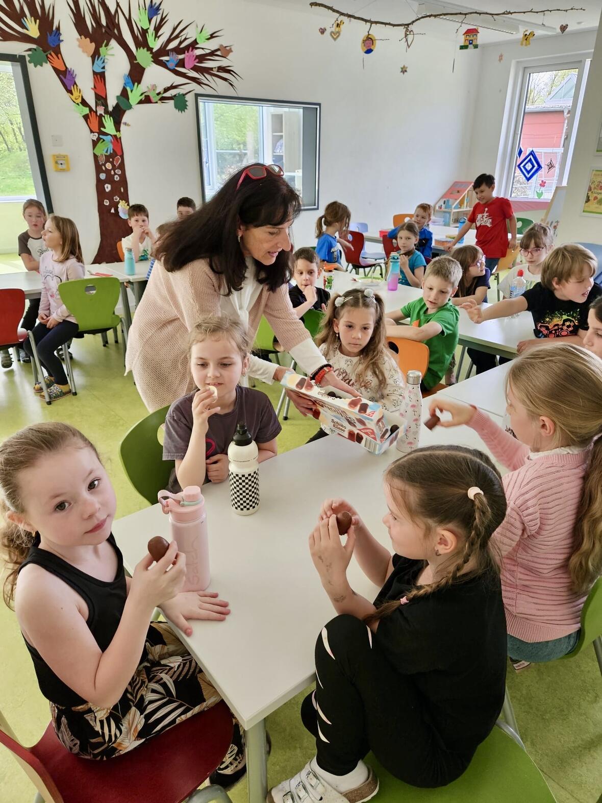 0a4f50149-4a63-4e2e-83e8-6695f391834c