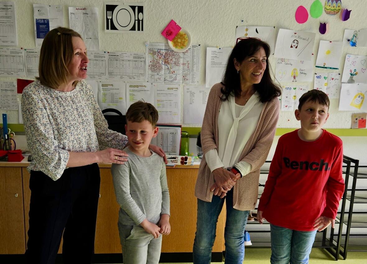 032a6bd8-613c-49df-95ea-85282bb19914