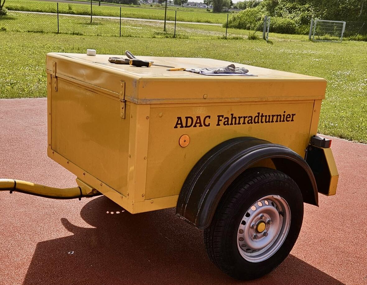 0adba6700-9b67-41b2-863d-37c3faf7c18d