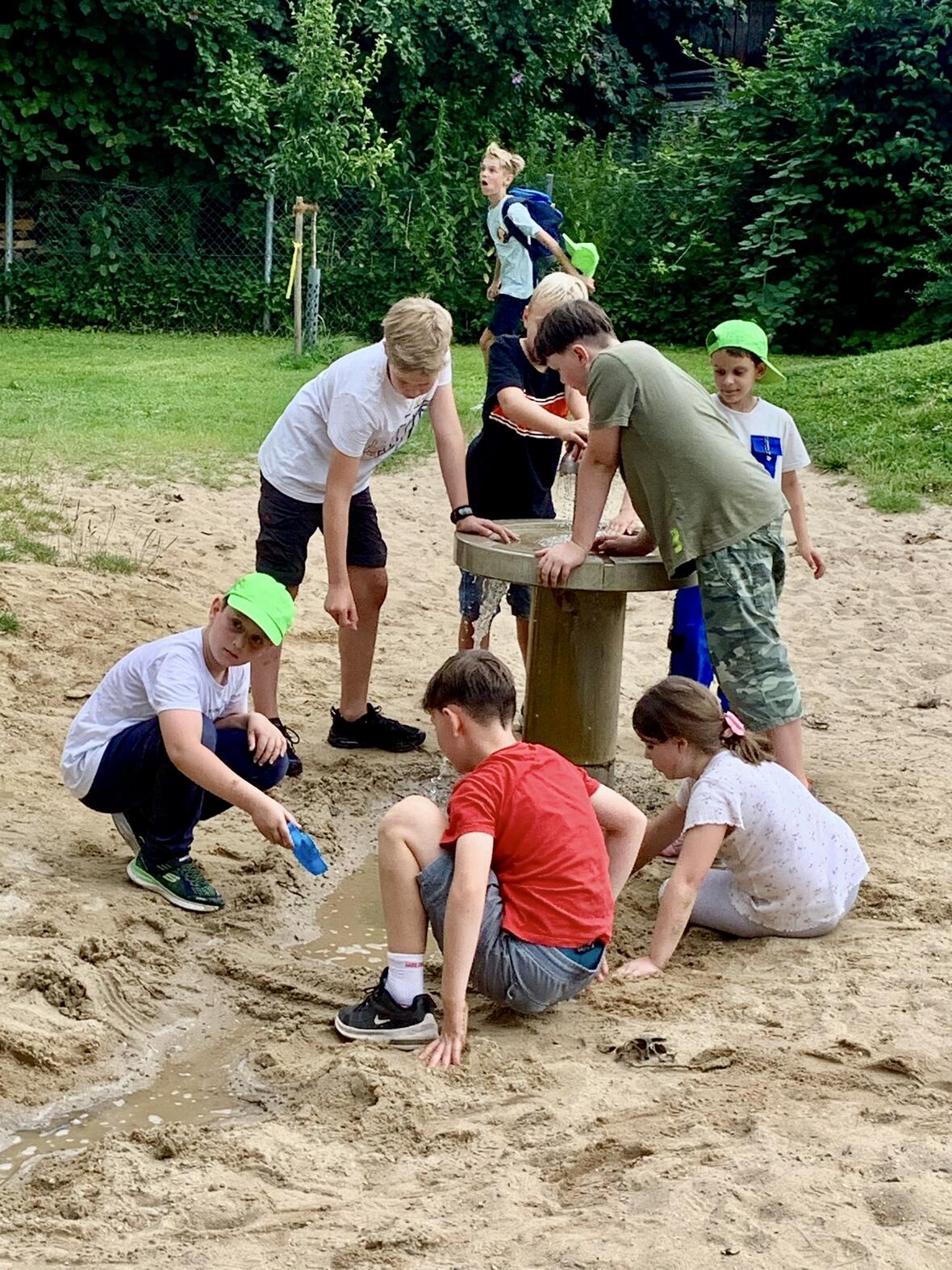 7d7c5fc15-eac0-4020-9b70-e158bce0f4cc