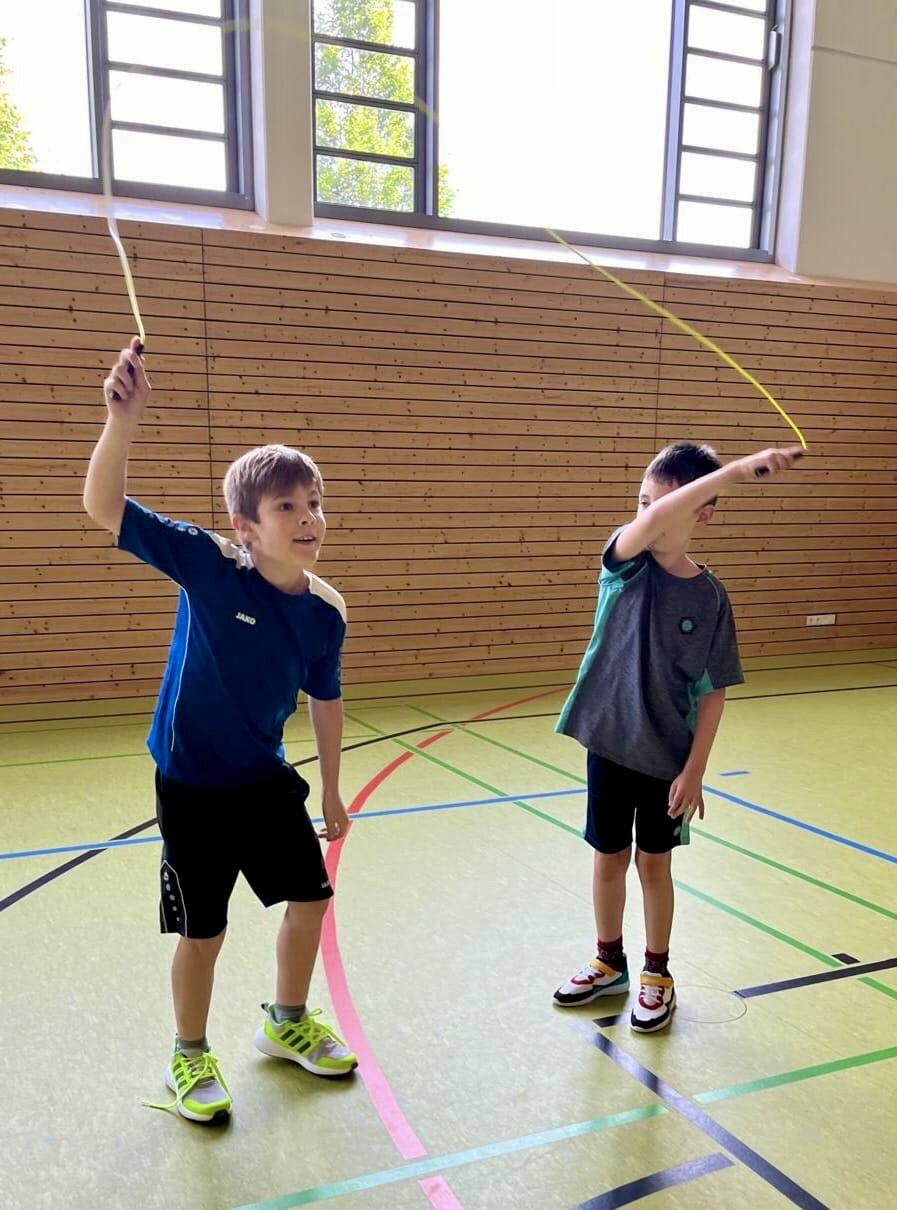 e569f389-f7b1-425a-a2b5-ccbee96544a5