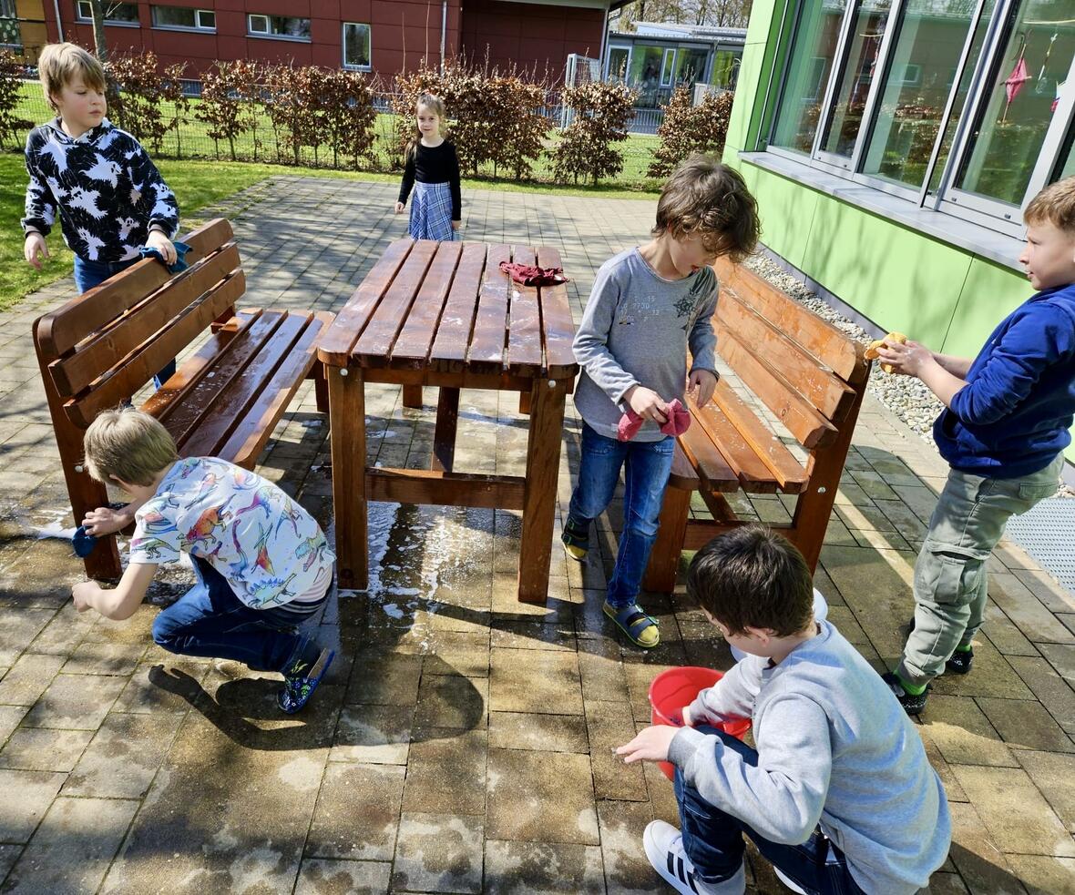 6cf291b8-8456-4f06-b022-1d6c5c79afe3