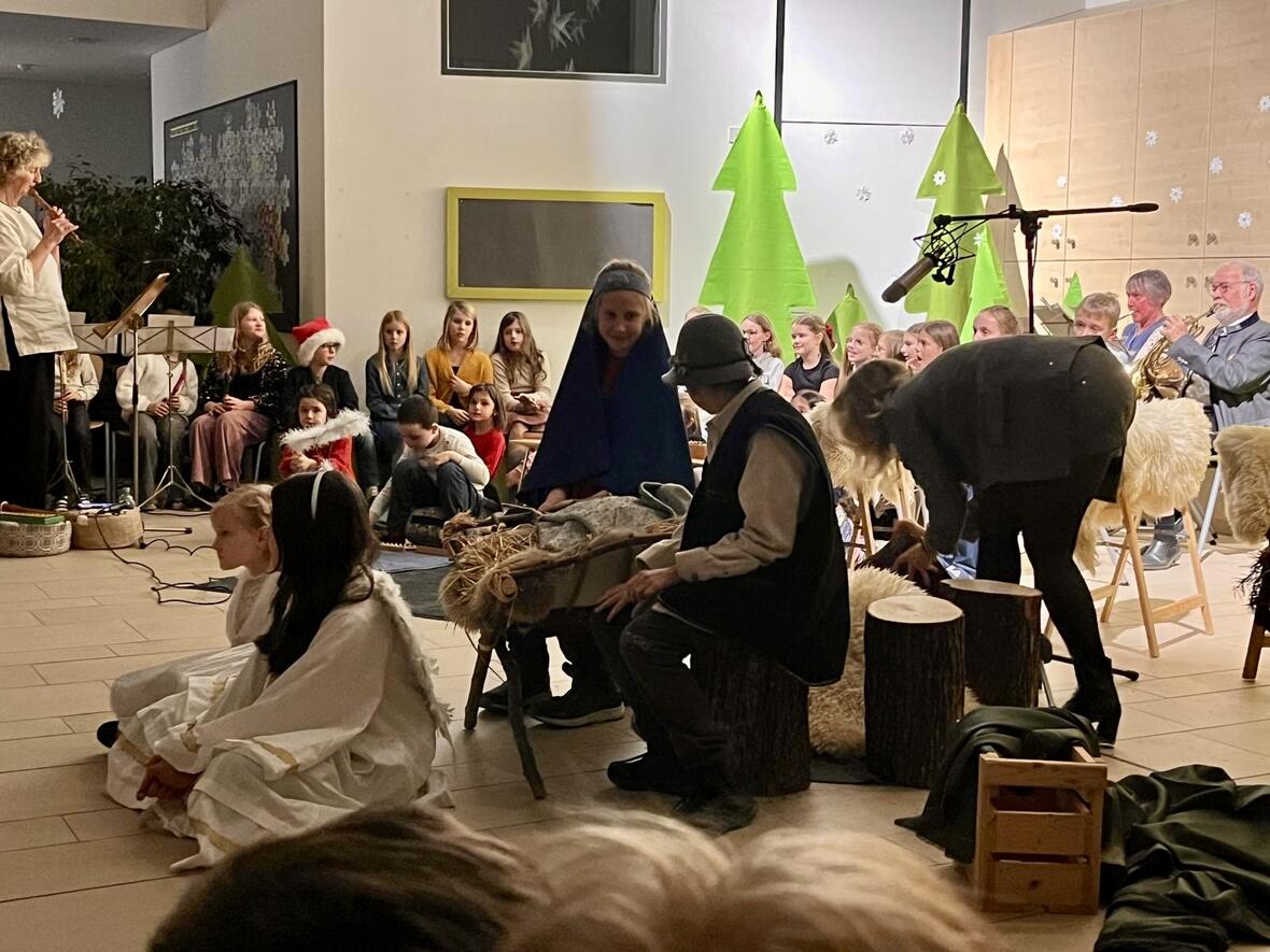 b914910a-3a8c-43e5-a057-75964af70d19