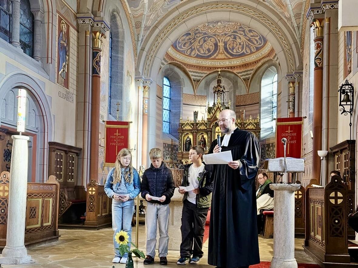 f0444d89-2241-4438-868d-c9eeb58fa96b