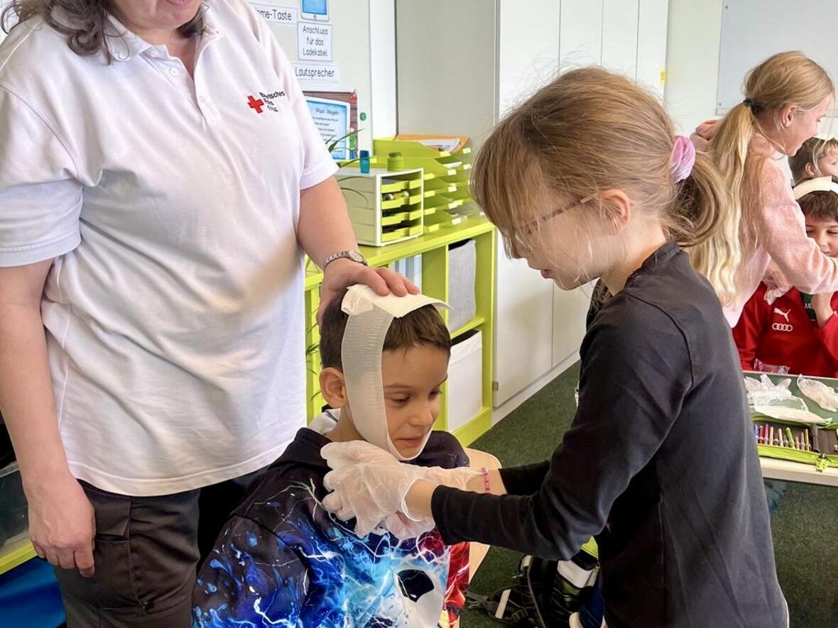 13848450-9f28-432c-8797-fd7a9161a1a3