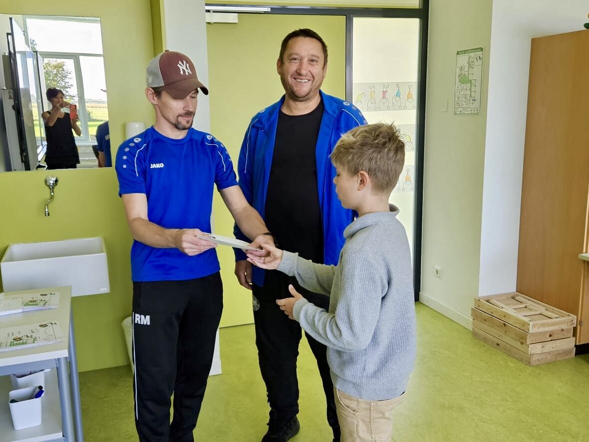 ddb6b538-ff17-424f-ba7b-9f3cf93a8397