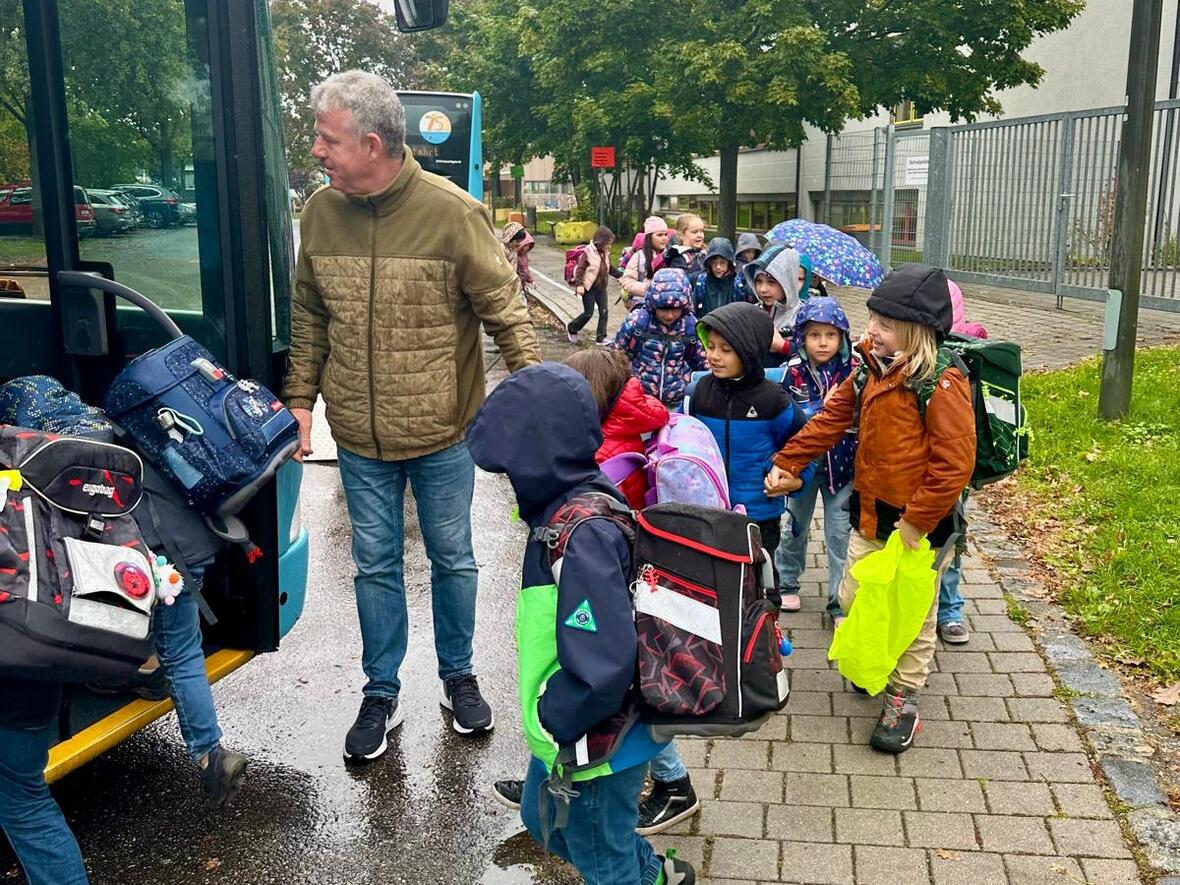 4e3506c3-a5fe-43de-a2dd-360d02636095